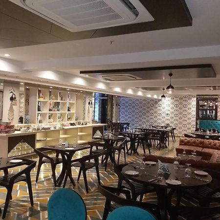 Hotel Basant Vihar Palace Bikaner Extérieur photo